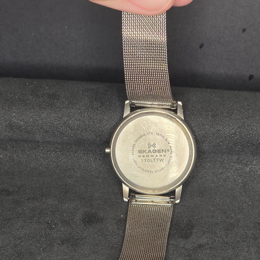 Skagen Titanium Mesh Watch Unisex OS Silver Ultra Slim Minimalist 170LTTW - Picture 5 of 5